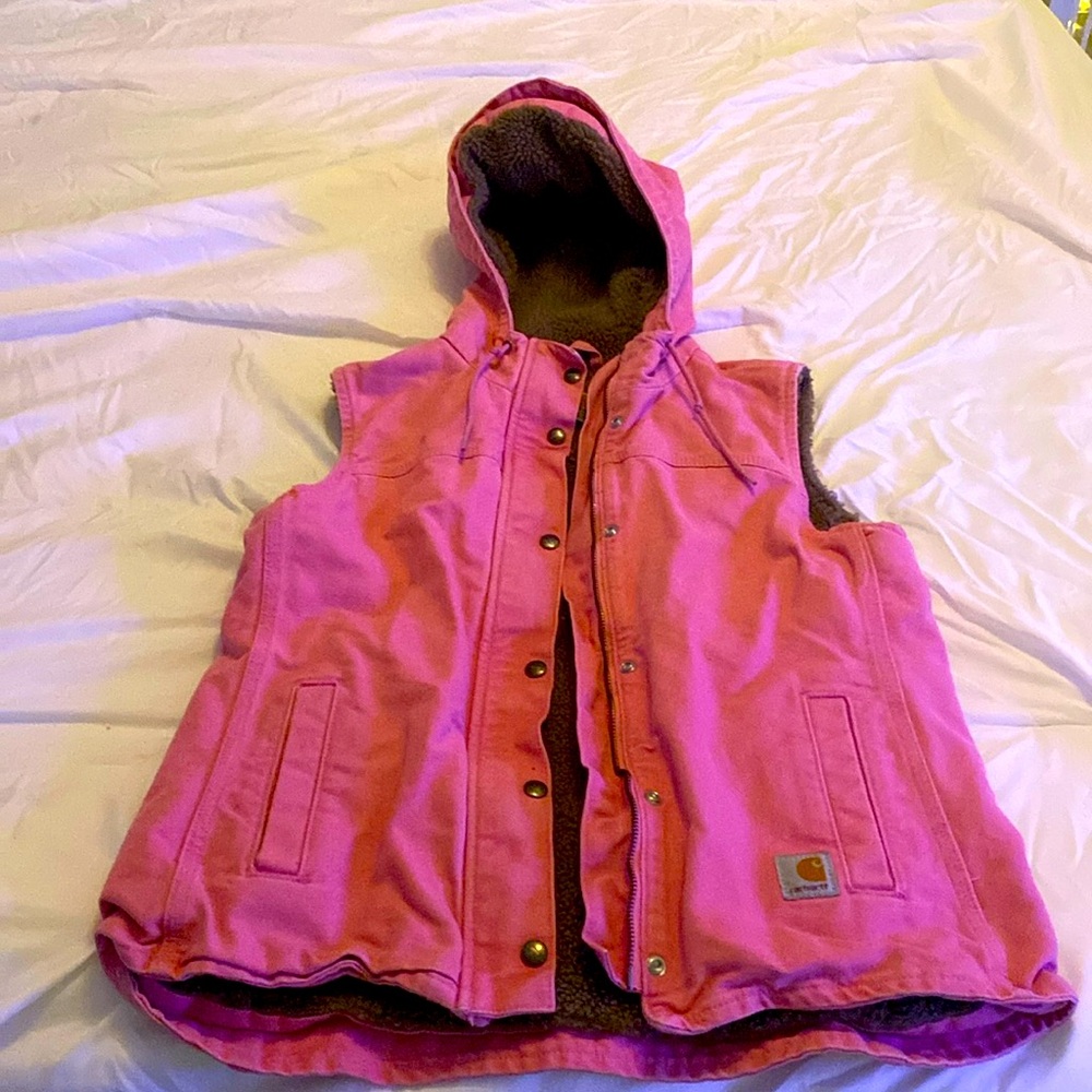Carhartt pink vest with hood and lining